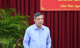 Không để cán bộ 'ngồi cà phê bàn chuyện cơ cấu' xao nhãng nhiệm vụ