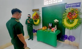 Nén nỗi đau mất cha, tiếp tục cùng tuyến đầu chống dịch 