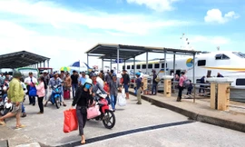 Xử lý nghiêm nếu tăng giá vé tàu, xe cao hơn quy định dịp Tết