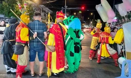 Phòng Văn hóa - Thông tin TP. Phú Quốc nhắc nhở 'thầy trò Đường Tăng' vì chèo kéo, vòi tiền du khách