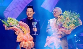 Tùng Dương: Vì sao có cuộc 'lật đổ' quá ngoạn mục