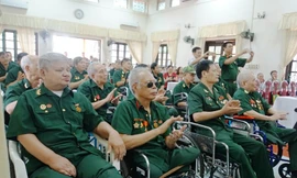 Không khí đầm ấm tại các trung tâm thương binh nặng dịp 27/7