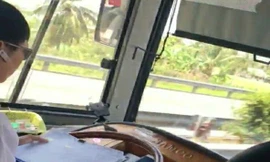 Hình ảnh lái xe bất chấp tính mạng của hành khách