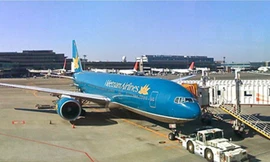 Máy bay của Vietnam AIrlines tại Narita