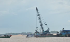 2 doanh nghiệp trúng đấu giá 2 mỏ cát gần 194 tỷ đồng