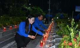 Tuổi trẻ Đồng Tháp, Cà Mau thắp nến tri ân anh hùng liệt sĩ