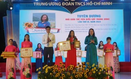Trao giải thưởng nhà giáo trẻ