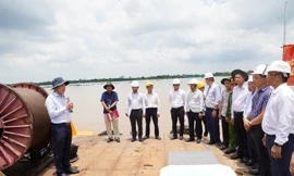 Đồng Tháp đóng mỏ cát phục vụ cao tốc Cần Thơ – Cà Mau 