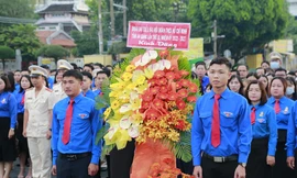 Báo công Bác Tôn