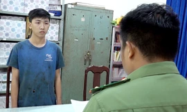 Thanh niên mua súng phòng thân