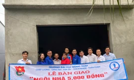 Ngôi nhà 5.000 đồng giúp sinh viên vươn lên thoát nghèo