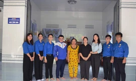 Niềm vui thoát nghèo từ căn nhà tình bạn