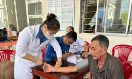 Khám sức khỏe miễn phí cho người dân tại Đồng Tháp