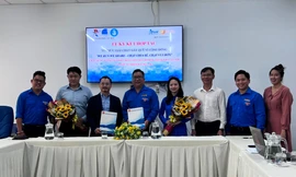 Ký kết hợp tác 