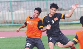 Rạn nứt nội bộ, Công Vinh mất suất đá chính