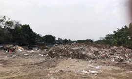 Bãi rác khủng nổi lửa từ đêm này qua đêm khác: Chính quyền vào cuộc