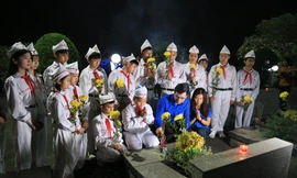 Chính quyền, nhân dân các tỉnh miền núi phía Bắc dâng hương, tri ân Chủ tịch Hồ Chí Minh và các anh hùng liệt sĩ