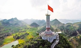 Cột cờ Quốc gia Lũng Cú nay thuộc tỉnh Tuyên Quang, việc tiếp đón du khách sẽ linh hoạt, nhanh chóng hơn trước