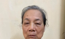 Bắt đối tượng đến toà án chửi bới rồi phát trực tiếp lên mạng xã hội 