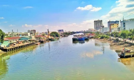 Sài Gòn lạ mắt ngày mồng Hai Tết Kỷ Hợi