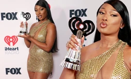 Megan Thee Stallion diện đầm ngắn cũn còn xẻ bạo đi nhận giải thưởng
