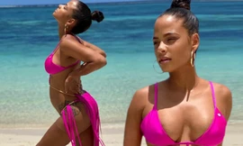 Mang thai lần 3, Christina Milian vẫn quyến rũ khó cưỡng với bikini bé xíu