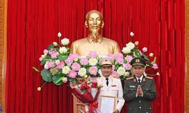 Bản tin 8H: Chủ tịch nước phong hàm Trung tướng Công an nhân dân