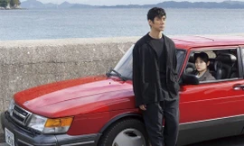 Hidetoshi Nishijima (trái) và Toko Miura trong "Drive My Car".