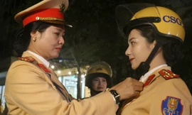 20 'bóng hồng' cảnh sát giao thông dẫn đoàn đại biểu dự Đại hội Đảng