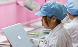 Cái chết bí ấn của cậu bé 15 tuổi tại nhà máy Apple