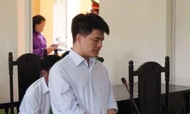 Bị cáo Phạm Thành Hiếu - người lái xe container gây tai nạn khiến 29 người thương vong - tại phiên tòa.