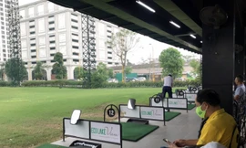 Sân tập golf Eco Golf Club 32 Đại Từ (phường Đại Kim) ngang nhiên hoạt động giữa mùa dịch COVID-19.