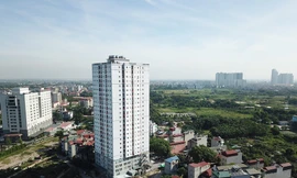 Cận cảnh chung cư 24 tầng chưa được giao đất đã bán cho dân về ở