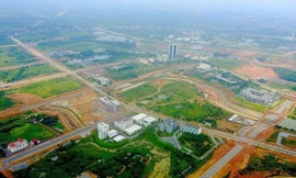 Cử tri đề nghị Hà Nội không lấy đất dự án tái định cư làm sân golf