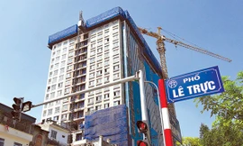 Hà Nội chốt ngày 'cắt ngọn' 2 tầng cao ốc sai phép 8B Lê Trực