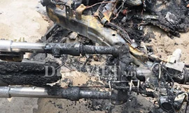 Xe máy cháy rụi vì trúng "bom xăng"