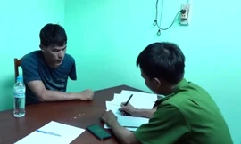 Đôi tượng Xeng Veng khai nhận được thuê vận chuyển số ma túy trên từ Hà Tĩnh vào Đà Nẵng với giá 10.000 USD