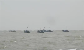 Đặc công vào cuộc tìm kiếm 5 nạn nhân vụ chìm tàu
