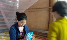 Cô giáo Đỗ Kim The bị chấm dứt hợp đồng trong lúc mang thai, gia đình khó khăn 