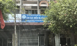 Buộc thôi việc nữ Phó phòng đi nước ngoài rồi không về