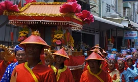 Tưng bừng Lễ hội Nghinh Ông