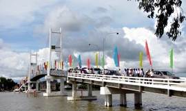 Cầu dân sinh còn thu phí đến bao giờ?