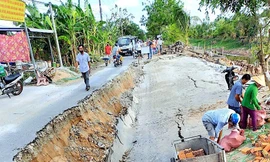 Lại sụp lún kinh hoàng tại Cà Mau