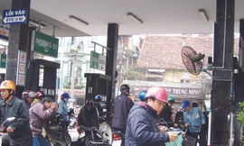 Theo các doanh nghiệp nhập khẩu xăng dầu, còn nhiều kẽ hở trong quản lý chất lượng xăng dầu. Ảnh: Vũ Hạnh