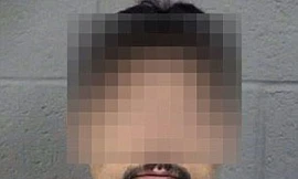 Cha bắt con gái ruột 'trả sex' để được đi chơi