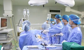 Con trai hồi sinh từ quả thận của mẹ