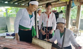 Nghề dệt thổ cẩm của người Mường được công nhận là Di sản văn hóa phi vật thể quốc gia