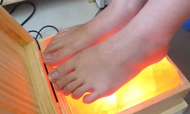 Đèn đá muối không có tác dụng 'thần kỳ' với sức khoẻ như quảng cáo. Ảnh minh hoạ: Internet