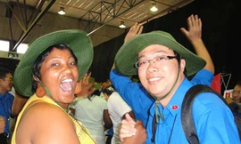 Tay trong tay đoàn kết