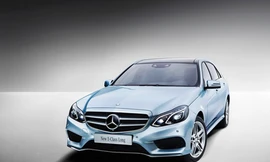 Mercedes vén màn E-Class trục cơ sở dài